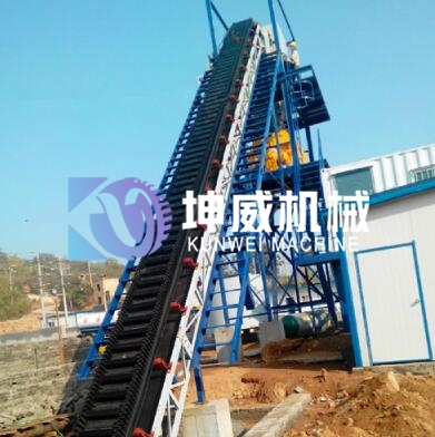  大傾角皮帶輸送機需要多少錢？